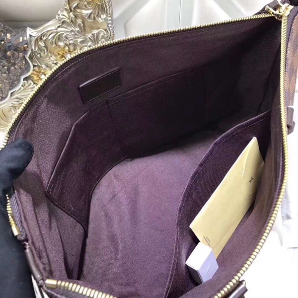 ルイヴィトンバッグ着用イメージ